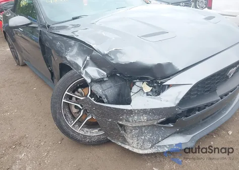 2021 Ford Mustang Ecoboost Premium z USA, uszkodzony, nr VIN 1FATP8UH5M5122133